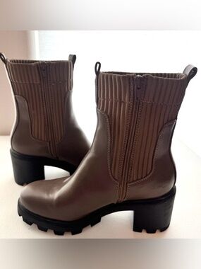 A New Day Natasha Lug Sole Chunky Heel Ribbed Knit Platform Booties Size 7